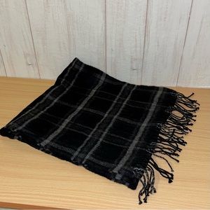 CLUBFELLOW Lambswool Plaid Scarf